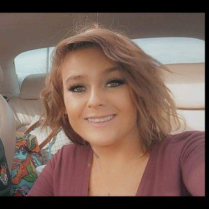 Meet your Posher, Candace